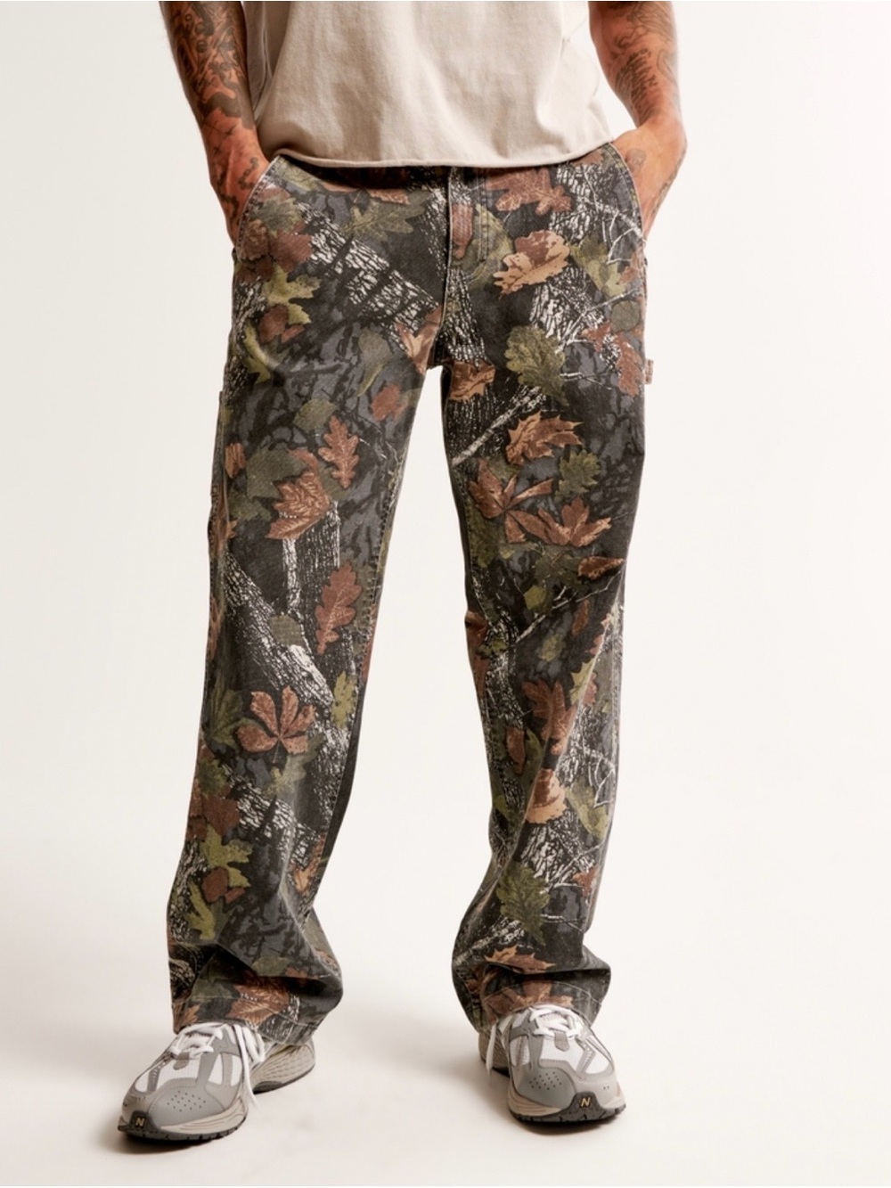 Abercrombie & Fitch Men's Cargo Pants in Camo